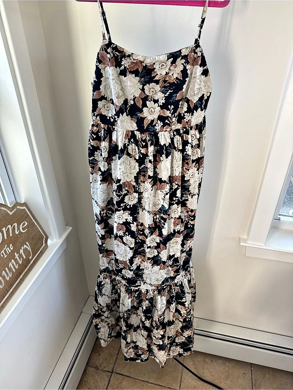 Abercrombie & Fitch Black & White Floral Tiered Maxi Dress Like New